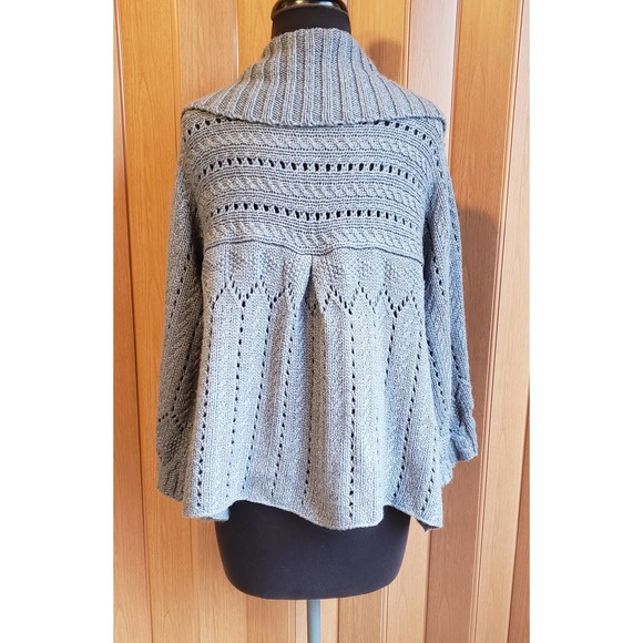 A New Approach size large gray crochet sweater - Picture 5 of 7